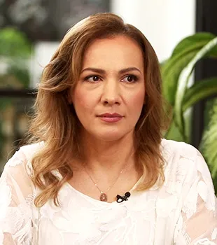 Dr. Liana  Barnoș 
Laserterapie
Imunoterapie
Fitoterapie integrativă
Aromaterapie
Apifitoterapie
