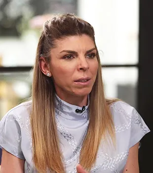 Dr. Denisa  Zaharia 
Tehnica Linguală INCOGNITO și INVISALIGN
