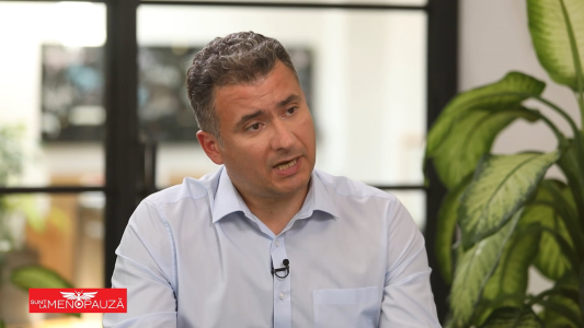 Dr. Victor  Titirez  
Chirurgie mamară Oncoplastică și Reconstructivă
