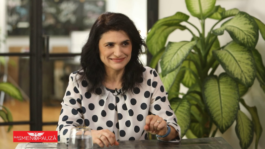 Dr. Mona  Ciurezu  
Somnul copilului și al adultului
Terapeut Certificat IFS
