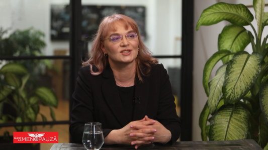 Dr. Diana  Plăcintescu 
Dermatologie clinică
Laser
Dermatologie estetică

 