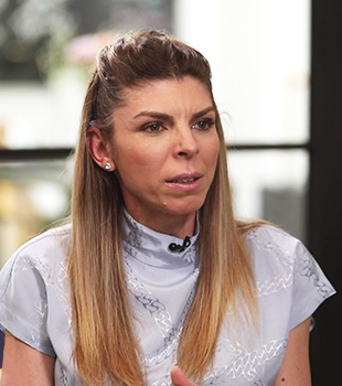 Dr. Denisa  Zaharia 
Tehnica Linguală INCOGNITO și INVISALIGN
