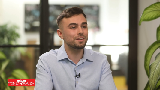 Dr. Alin  Paraschiv  
Terapia Trigger Points
Tehnici miotensive
Recuperare post traumatică
Deficiente la nivelul coloanei vertebrale

 