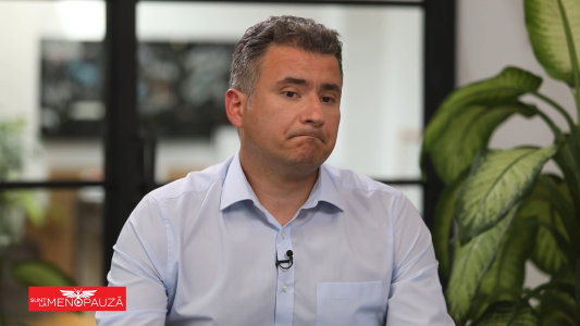 Dr. Victor  Titirez  
Chirurgie mamară Oncoplastică și Reconstructivă
