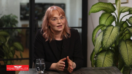 Dr. Diana  Plăcintescu 
Dermatologie clinică
Laser
Dermatologie estetică

 