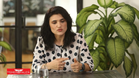 Dr. Mona  Ciurezu  
Somnul copilului și al adultului
Terapeut Certificat IFS
