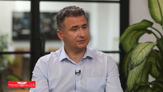 Dr. Victor  Titirez  
Chirurgie mamară Oncoplastică și Reconstructivă
