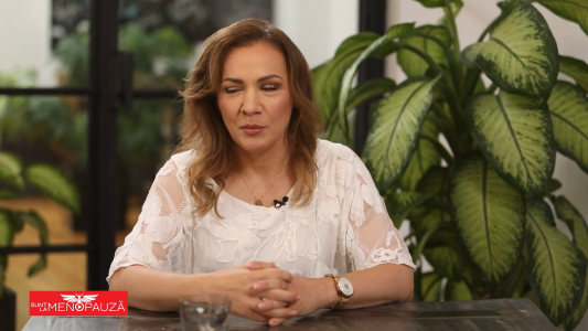 Dr. Liana  Barnoș 
Laserterapie
Imunoterapie
Fitoterapie integrativă
Aromaterapie
Apifitoterapie
