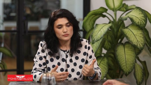 Dr. Mona  Ciurezu  
Somnul copilului și al adultului
Terapeut Certificat IFS
